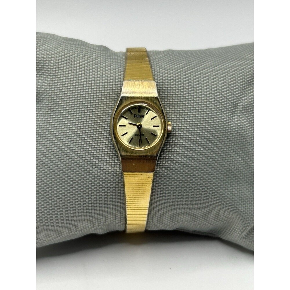 Pulsar Ladies Gold Tone Watch White Dial Expansion Bracelet Quartz Vintage Style